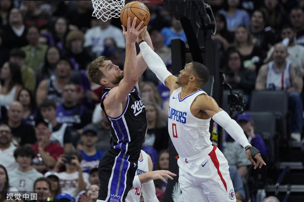 球员之间的 球员之间的