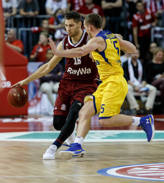 尽管他得分 尽管他得分